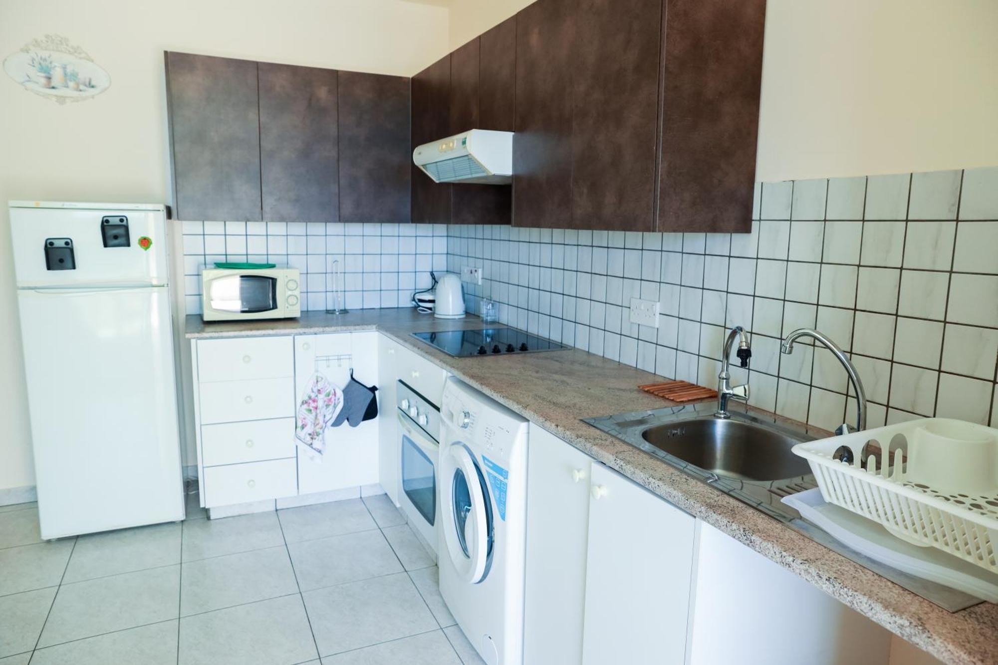 Mackenzie Apartment 101 ラルナカ エクステリア 写真
